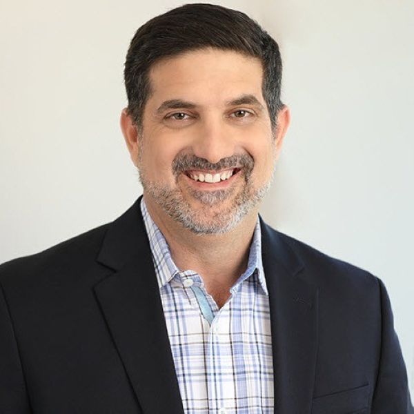 Santiago Abraham headshot 